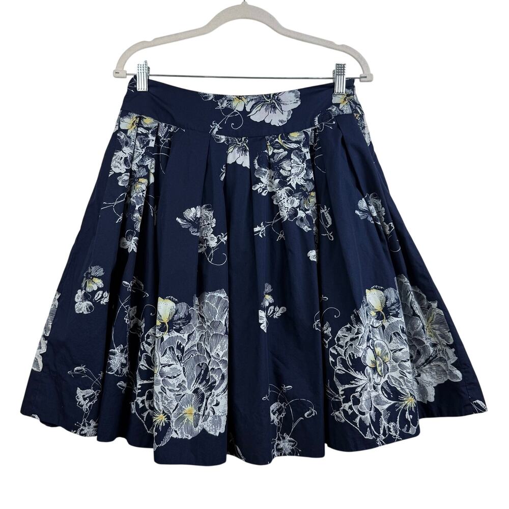 Anthropologie Odille Navy Floral Pleated Full Circle Skirt Size 6 100% Cotton